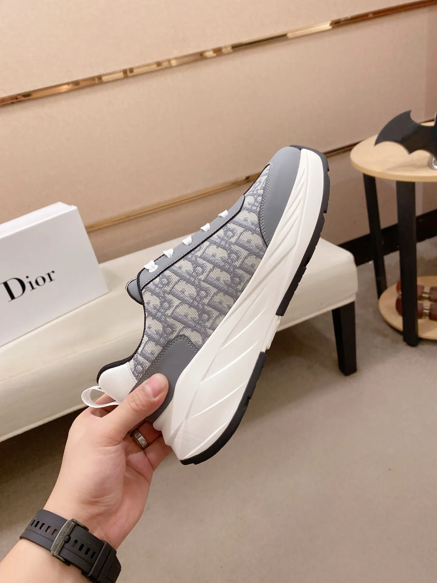Factory price: 442💰[Dior·Dior] New casual sports style men's shoes, new spring and summer design, perfect workmanship, lace-up lazy style to create wardrobe quality, upper: imported first-layer cowhide, sheepskin lining is soft and comfortable, ultra-light TPU wear-resistant outsole, simple, versatile fashion men's shoes, excellent color code number 38--44. Can be customized for 45 non-refundable!